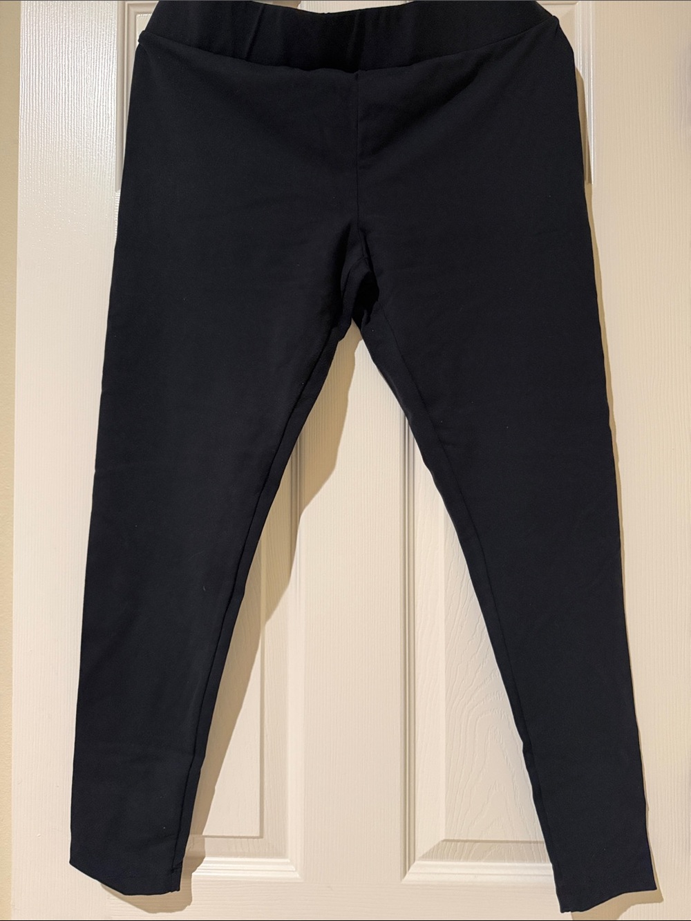 Matty M Solid Black Women’s Stretch Leggings